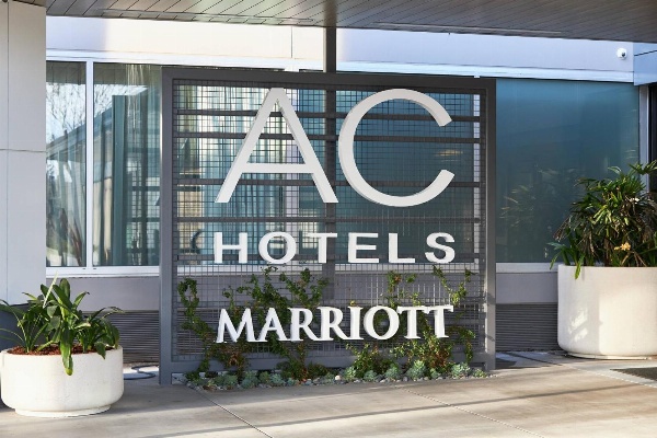 AC Hotel by Marriott Pleasanton image 4